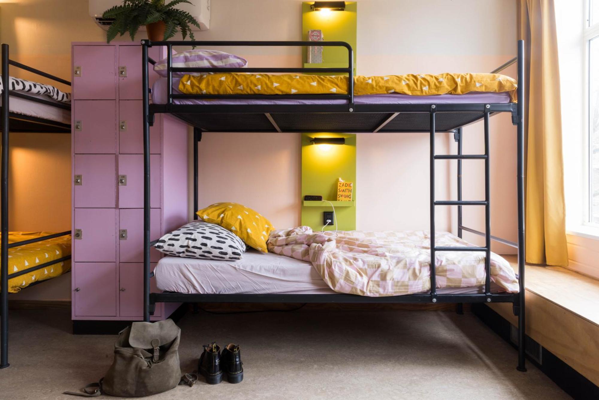 Hostel Ani&Haakien Ротердам Екстериор снимка